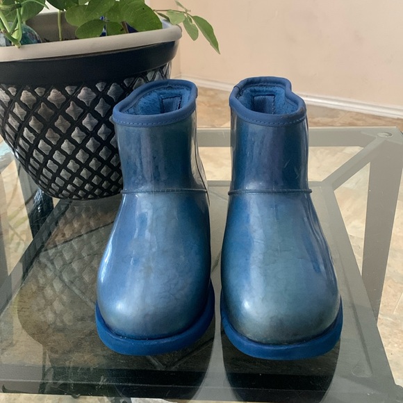 UGG KIDS MINI LOGO RAINBOOT - Picture 2 of 13